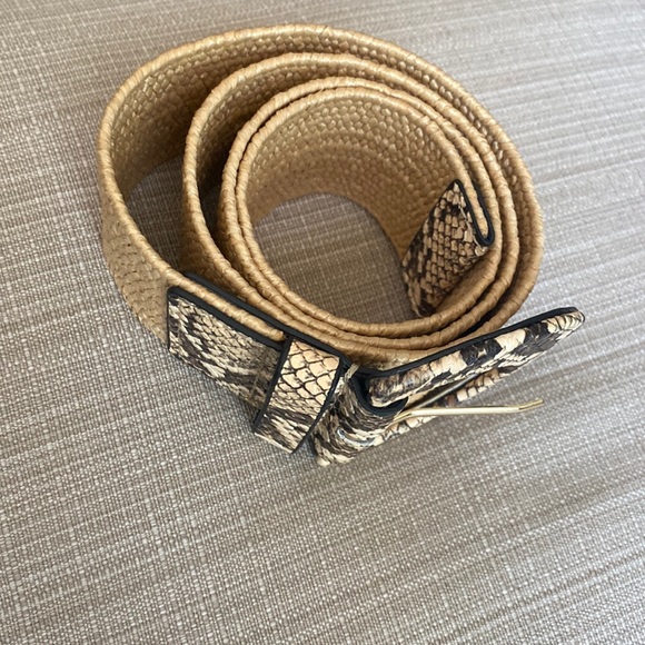 🔴SOLD🔴 Wide band belt - snake print - Picture 1 of 2